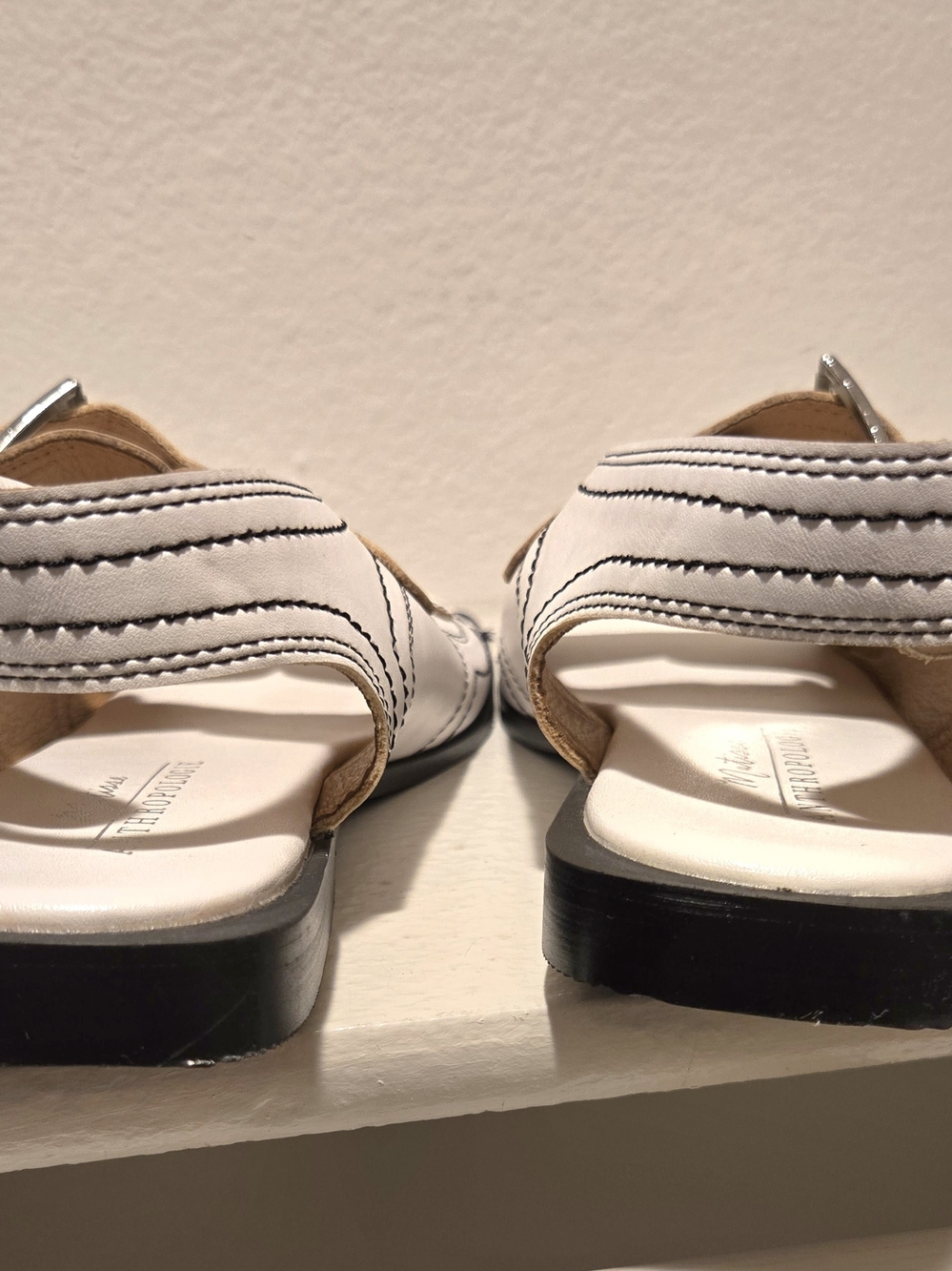 Coconuts By Matisse Contrast Stich Buckle Sandals - Picture 5 of 6